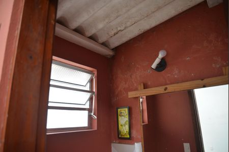 Casa à venda com 380m², 5 quartos e 2 vagasBanheiro de Serviço