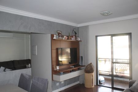 Apartamento à venda com 76m², 2 quartos e 2 vagasSala