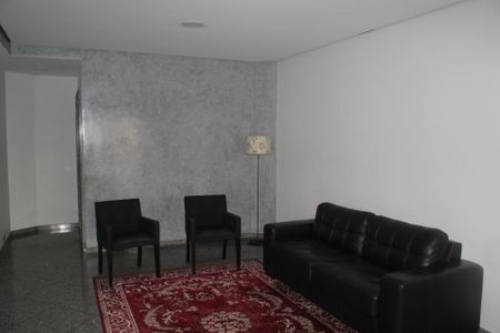 Apartamento à venda com 76m², 2 quartos e 2 vagasÁrea comum - Hall