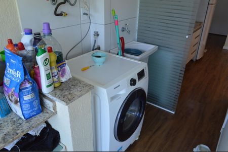 Apartamento à venda com 72m², 3 quartos e 1 vaga Apartamento à venda com 72m², 3 quartos e 1 vagaÁrea de Serviço