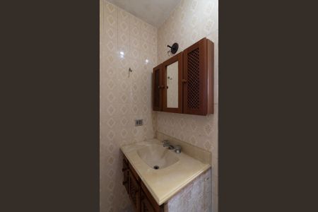 Casa à venda com 125m², 2 quartos e 2 vagasBanheiro