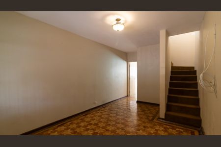 Casa à venda com 125m², 2 quartos e 2 vagasSala