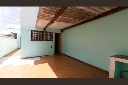 Casa à venda com 125m², 2 quartos e 2 vagasQuintal