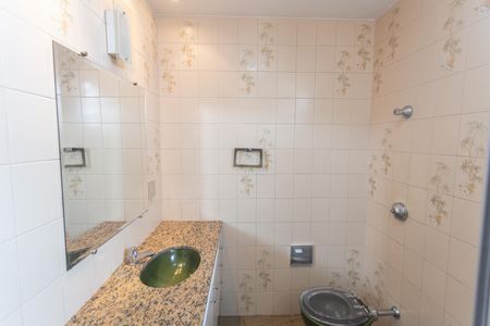 Apartamento à venda com 140m², 4 quartos e 2 vagasBanheiro Social