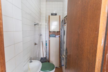 Apartamento à venda com 140m², 4 quartos e 2 vagasBanheiro de Serviço