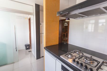 Apartamento à venda com 140m², 4 quartos e 2 vagasCozinha
