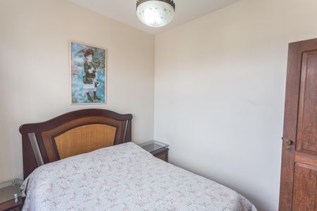 Apartamento à venda com 140m², 4 quartos e 2 vagasQuarto 2