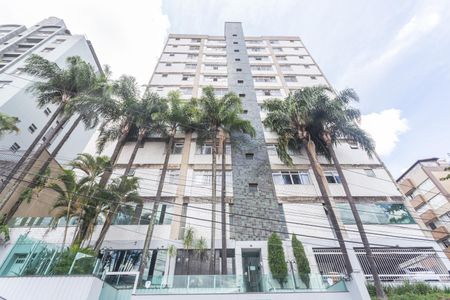 Apartamento à venda com 140m², 4 quartos e 2 vagasFachada