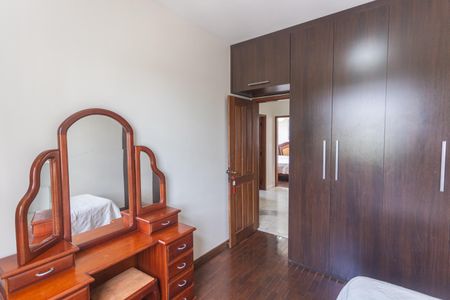 Apartamento à venda com 140m², 4 quartos e 2 vagasQuarto 4