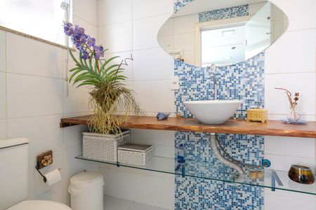 Casa à venda com 465m², 3 quartos e 7 vagasLavabo 2