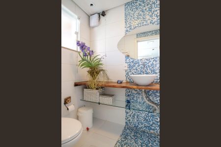 Casa à venda com 465m², 3 quartos e 7 vagasLavabo 2