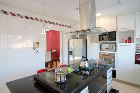 Casa à venda com 465m², 3 quartos e 7 vagasCozinha