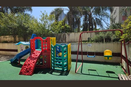 Apartamento à venda com 98m², 3 quartos e 1 vagaÁrea comum - Playground