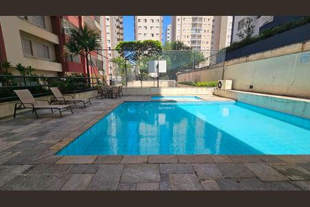 Apartamento à venda com 98m², 3 quartos e 1 vagaÁrea comum - Piscina