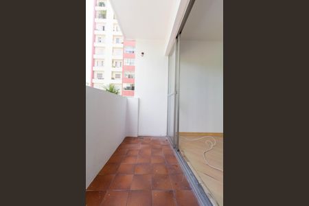Apartamento à venda com 98m², 3 quartos e 1 vagaVaranda