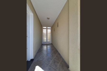Casa à venda com 167m², 3 quartos e 1 vagaEntrada