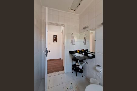 Casa à venda com 167m², 3 quartos e 1 vagaBanheiro