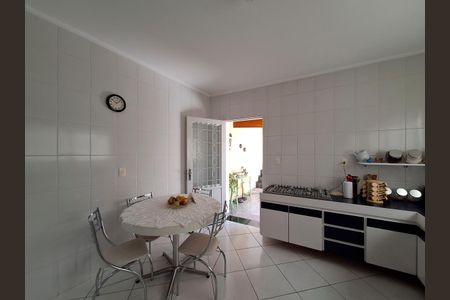 Casa à venda com 167m², 3 quartos e 1 vagaCozinha