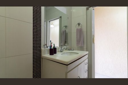 Casa para alugar com 110m², 2 quartos e 1 vaga Casa para alugar com 110m², 2 quartos e 1 vagaBanheiro