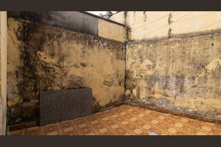 Casa para alugar com 110m², 2 quartos e 1 vaga Casa para alugar com 110m², 2 quartos e 1 vagaQuintal