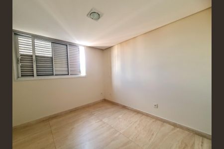 Apartamento à venda com 134m², 3 quartos e 2 vagasQuarto 2