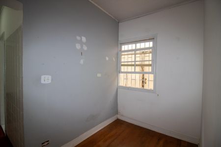 Casa à venda com 140m², 2 quartos e 3 vagasEscritório