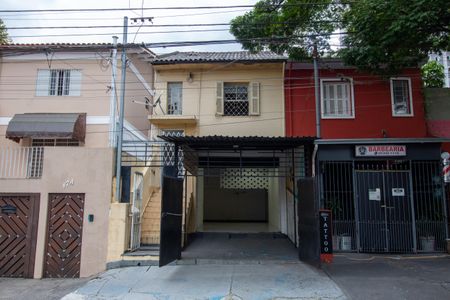 Casa à venda com 140m², 2 quartos e 3 vagasFachada