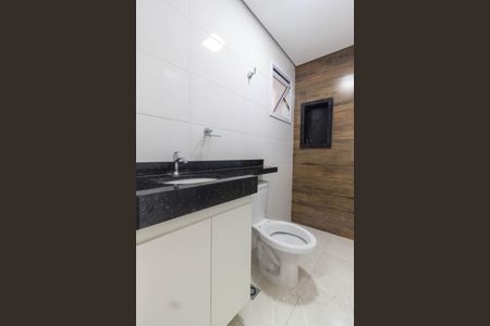 Apartamento para alugar com 38m², 2 quartos e sem vaga Apartamento para alugar com 38m², 2 quartos e sem vagaBanheiro