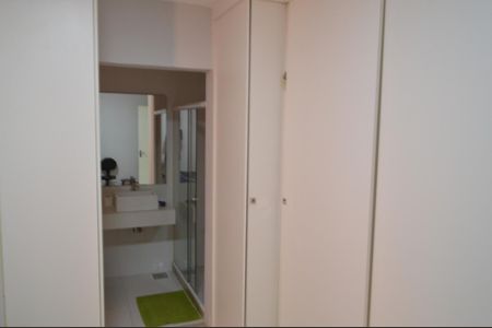 Casa de condomínio à venda com 200m², 4 quartos e 2 vagasSuíte 3