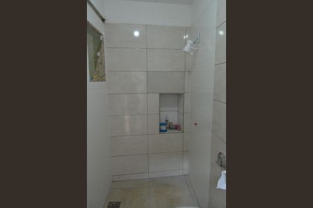 Casa de condomínio à venda com 200m², 4 quartos e 2 vagasBanheiro de Serviço 