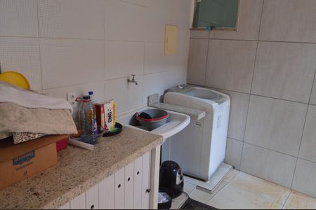 Casa de condomínio à venda com 200m², 4 quartos e 2 vagasÁrea de Serviço