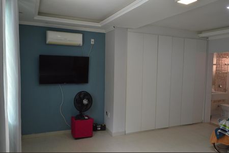 Casa de condomínio à venda com 200m², 4 quartos e 2 vagasSuíte 1