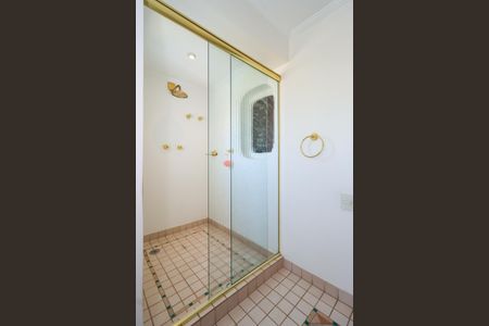 Apartamento para alugar com 350m², 4 quartos e 4 vagasBanheiro da Suíte 1