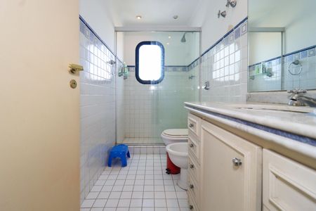 Apartamento para alugar com 350m², 4 quartos e 4 vagasBanheiro