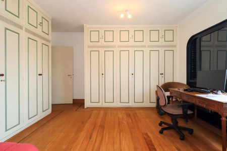 Apartamento para alugar com 350m², 4 quartos e 4 vagasSuíte 1