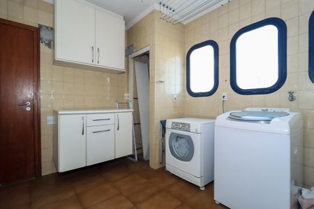 Apartamento para alugar com 350m², 4 quartos e 4 vagasÁrea de Serviço