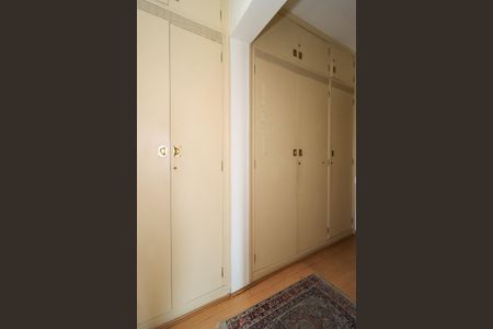 Apartamento para alugar com 350m², 4 quartos e 4 vagasSuíte 2