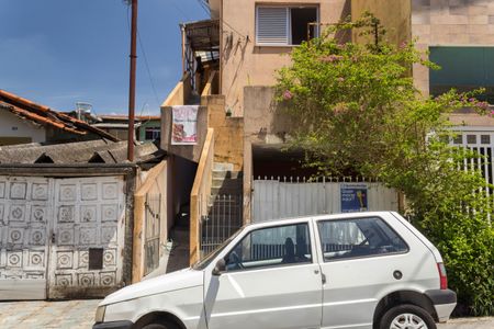 Casa à venda com 125m², 2 quartos e 1 vaga Casa à venda com 125m², 2 quartos e 1 vagaFachada