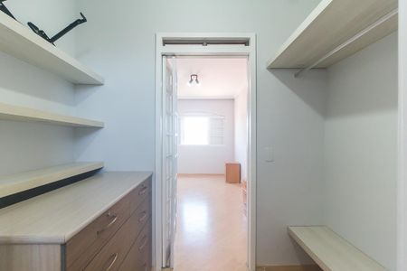 Apartamento para alugar com 72m², 2 quartos e 1 vaga Apartamento para alugar com 72m², 2 quartos e 1 vagaCloset