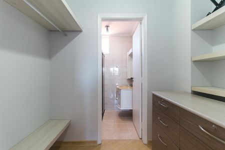 Apartamento para alugar com 72m², 2 quartos e 1 vaga Apartamento para alugar com 72m², 2 quartos e 1 vagaCloset