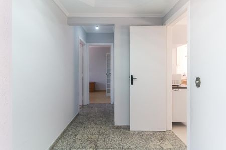 Apartamento para alugar com 72m², 2 quartos e 1 vaga Apartamento para alugar com 72m², 2 quartos e 1 vagaCorredor