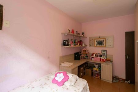 Casa à venda com 360m², 3 quartos e 2 vagasQuarto 2