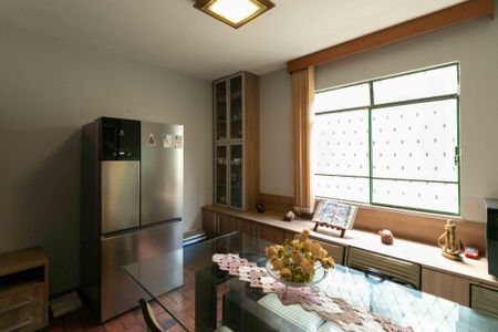 Casa à venda com 360m², 3 quartos e 2 vagasCopa