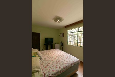 Casa à venda com 360m², 3 quartos e 2 vagasQuarto 3 Suite