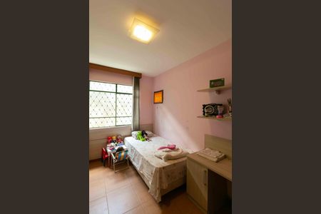 Casa à venda com 360m², 3 quartos e 2 vagasQuarto 2