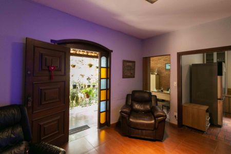 Casa à venda com 360m², 3 quartos e 2 vagasSala