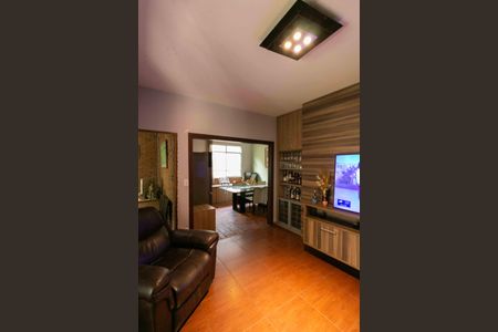 Casa à venda com 360m², 3 quartos e 2 vagasSala