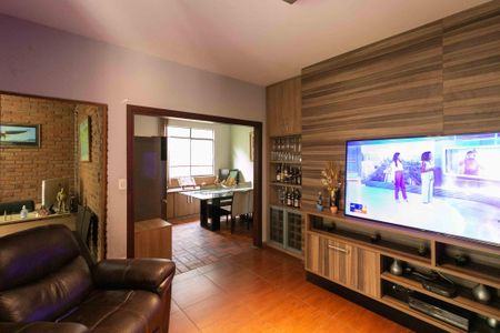 Casa à venda com 360m², 3 quartos e 2 vagasSala