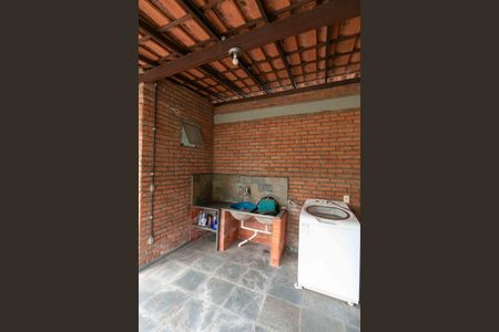 Casa à venda com 360m², 3 quartos e 2 vagasÁrea de Serviço