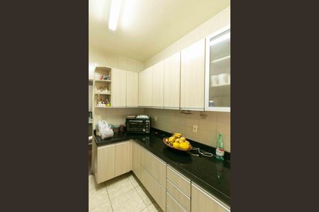 Casa à venda com 360m², 3 quartos e 2 vagasCozinha